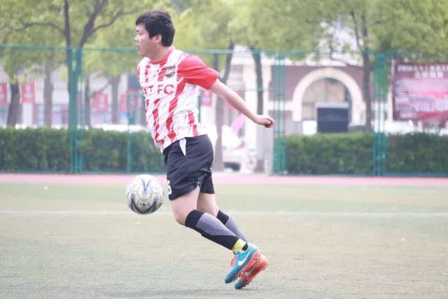 2025网络杯-微博5-0横扫爱奇艺 创23年未降级纪录
